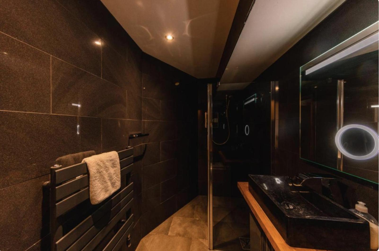 Superb Luxury Apartment By Canal - Central Edimburgo Exterior foto